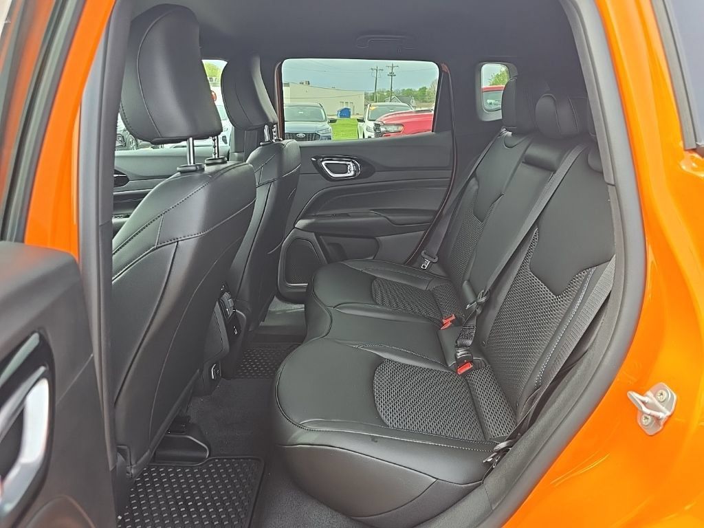 New 2026 Jeep Compass Latitude AWD/4WD image 18