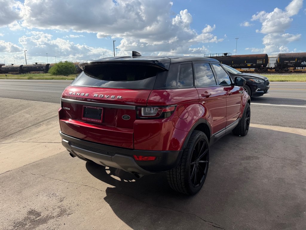 Used 2018 Land Rover Range Rover Evoque SE AWD/4WD image 21