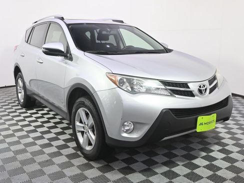 Used 2014 Toyota RAV4 XLE AWD/4WD image 9