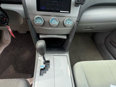 Used 2007 Toyota Camry LE FWD image 14
