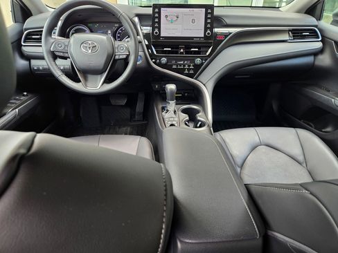 Used 2023 Toyota Camry XSE w/ Cold Weather Package FWD image 8