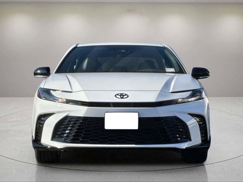 New 2026 Toyota Camry Hybrid image 8