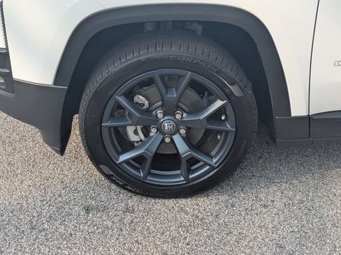 New 2026 Jeep Cherokee Limited AWD/4WD image 10