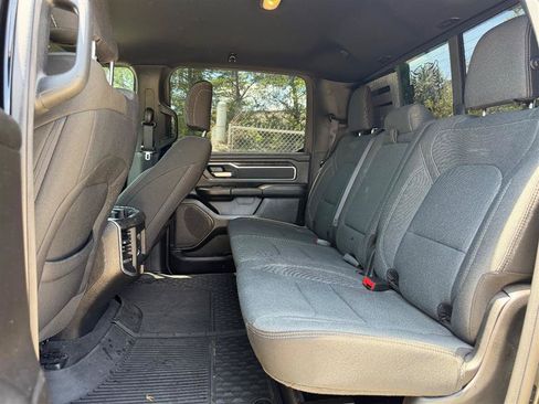 Used 2022 RAM 1500 Big Horn AWD/4WD image 18