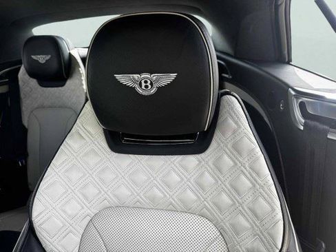 Used 2022 Bentley Continental GT AWD/4WD image 11