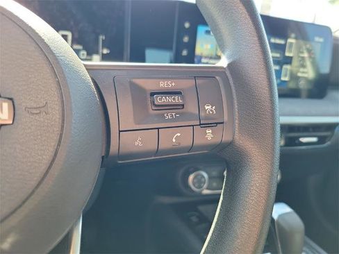 Certified 2025 Nissan Kicks SV image 23