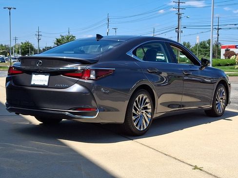 Certified 2025 Lexus ES 300h w/ Luxury Package FWD image 6