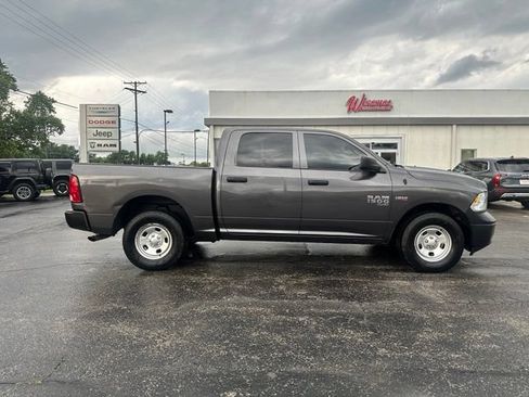 Used 2019 RAM 1500 Tradesman w/ Popular Equipment Group AWD/4WD image 9