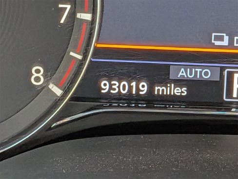 Used 2021 INFINITI QX80 Sensory w/ All-Season Package image 21