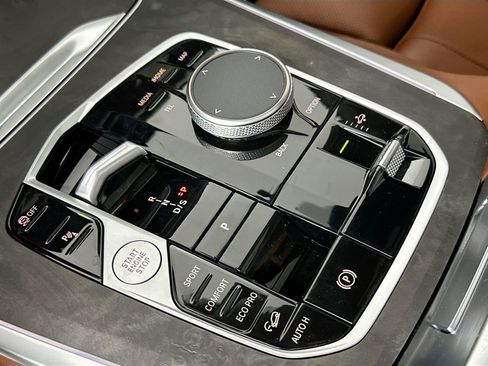 New 2026 BMW X5 xDrive40i w/ M Sport Package image 16