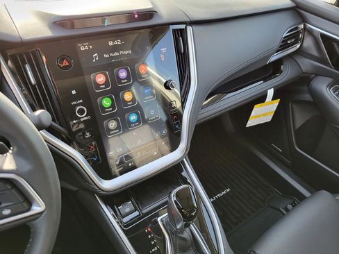 Certified 2025 Subaru Outback Limited image 12