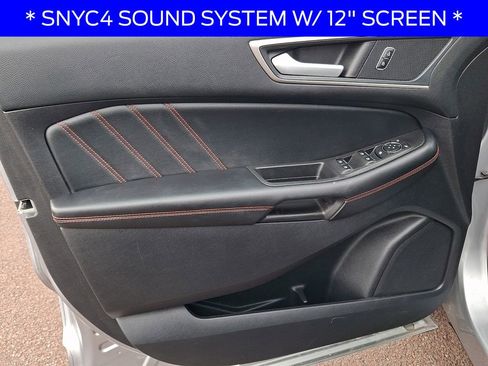 Used 2021 Ford Edge ST-Line w/ Class II Trailer Tow Package image 12