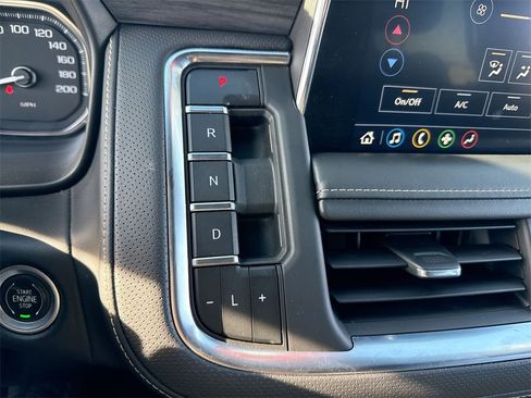 Used 2021 GMC Yukon XL SLT w/ SLT Luxury Package image 20