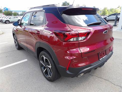 Certified 2023 Chevrolet TrailBlazer RS w/ Sun and Liftgate Package FWD image 3