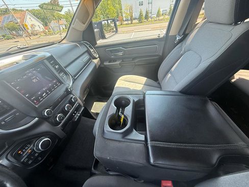 Used 2019 RAM 1500 Big Horn AWD/4WD image 17