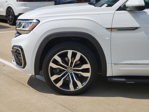 Used 2020 Volkswagen Atlas Cross Sport SEL R-Line AWD/4WD image 8