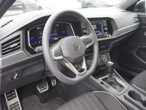 Used 2023 Volkswagen Jetta Sport image 16