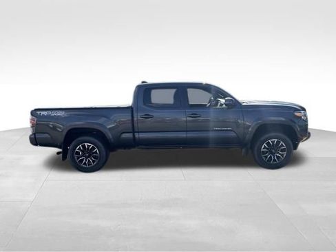 Used 2021 Toyota Tacoma TRD Sport AWD/4WD image 13