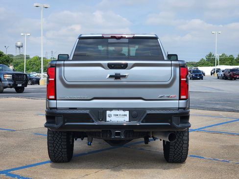 Used 2025 Chevrolet Silverado 2500 ZR2 AWD/4WD image 33