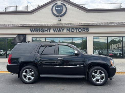 Used 2013 Chevrolet Tahoe LTZ AWD/4WD image 2