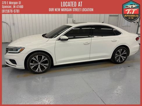 Used 2020 Volkswagen Passat 2.0T SEL image 2