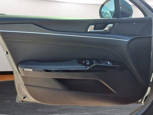 Used 2025 Kia K5 GT FWD image 16