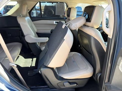 Used 2020 Ford Explorer Limited w/ Hybrid Equipment Group 310A image 14