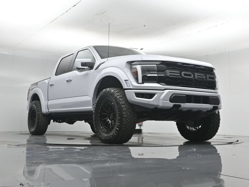 Used 2025 Ford F150 Raptor AWD/4WD image 46