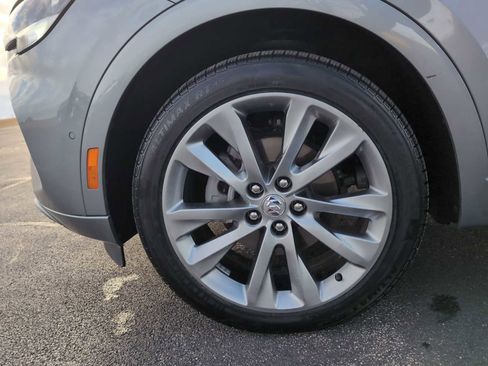 Used 2023 Buick Envision Avenir image 34