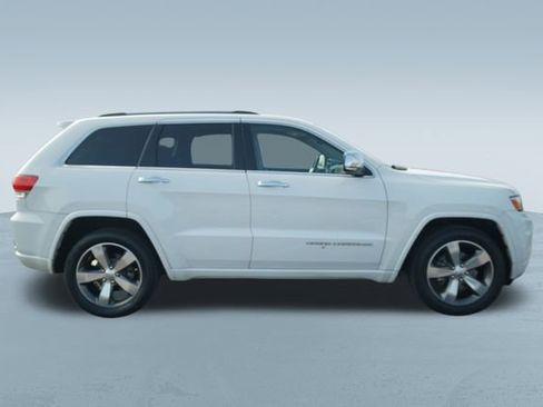 Used 2015 Jeep Grand Cherokee Overland w/ Trailer Tow Group IV image 10