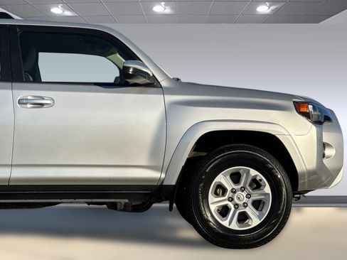 Used 2024 Toyota 4Runner SR5 image 35