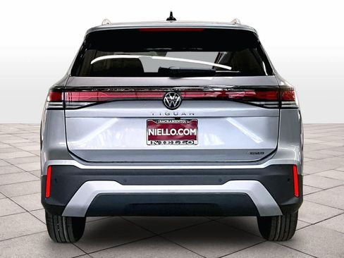 New 2026 Volkswagen Tiguan S AWD/4WD image 4