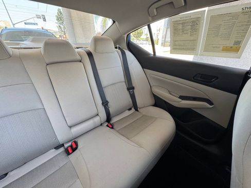 Used 2025 Nissan Altima 2.5 SV FWD image 38
