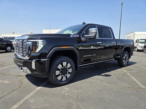 New 2025 GMC Sierra 2500 Denali w/ Denali Reserve Package image 2