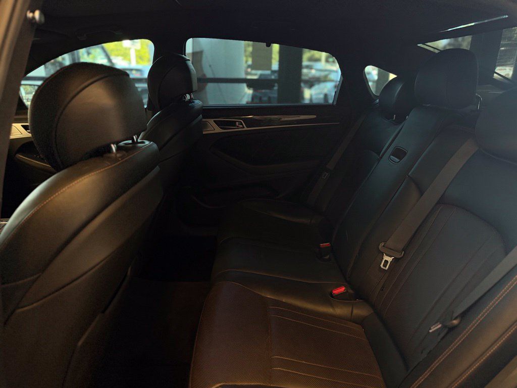 Used 2018 Genesis G80 3.3T Sport RWD image 10