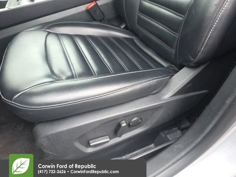 Used 2024 Ford Edge SEL AWD/4WD image 11