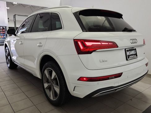 Used 2023 Audi Q5 2.0T Premium w/ Convenience Package image 5