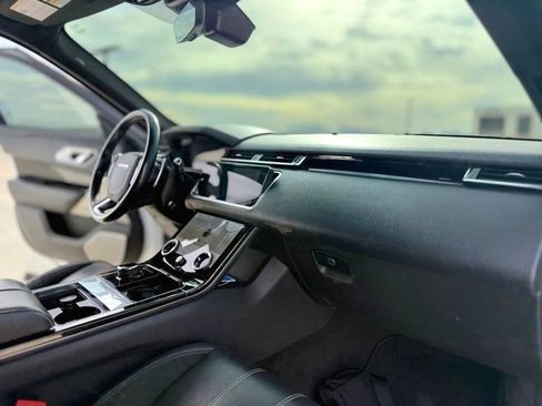 Used 2018 Land Rover Range Rover Velar R-Dynamic SE image 29