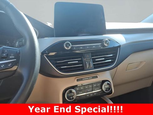 Used 2021 Ford Escape SEL image 11