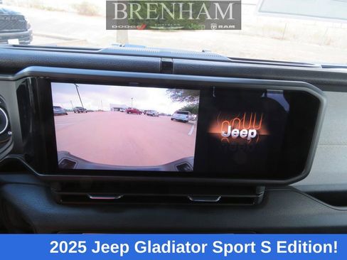 New 2025 Jeep Gladiator Sport AWD/4WD image 15