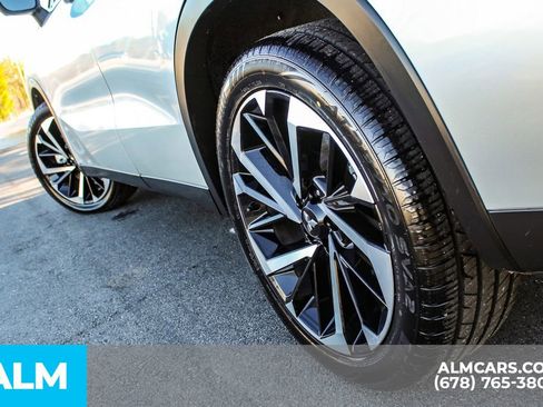 Used 2024 Mitsubishi Outlander SE image 15