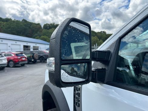 New 2025 Ford F450 XL w/ XL Chrome Package image 20