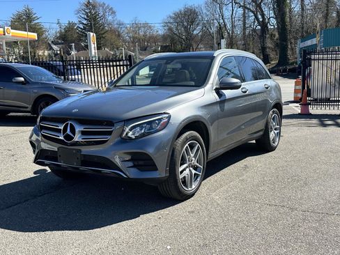 Used 2017 Mercedes-Benz GLC 300 GLC 300 w/ Premium 2 Package image 6