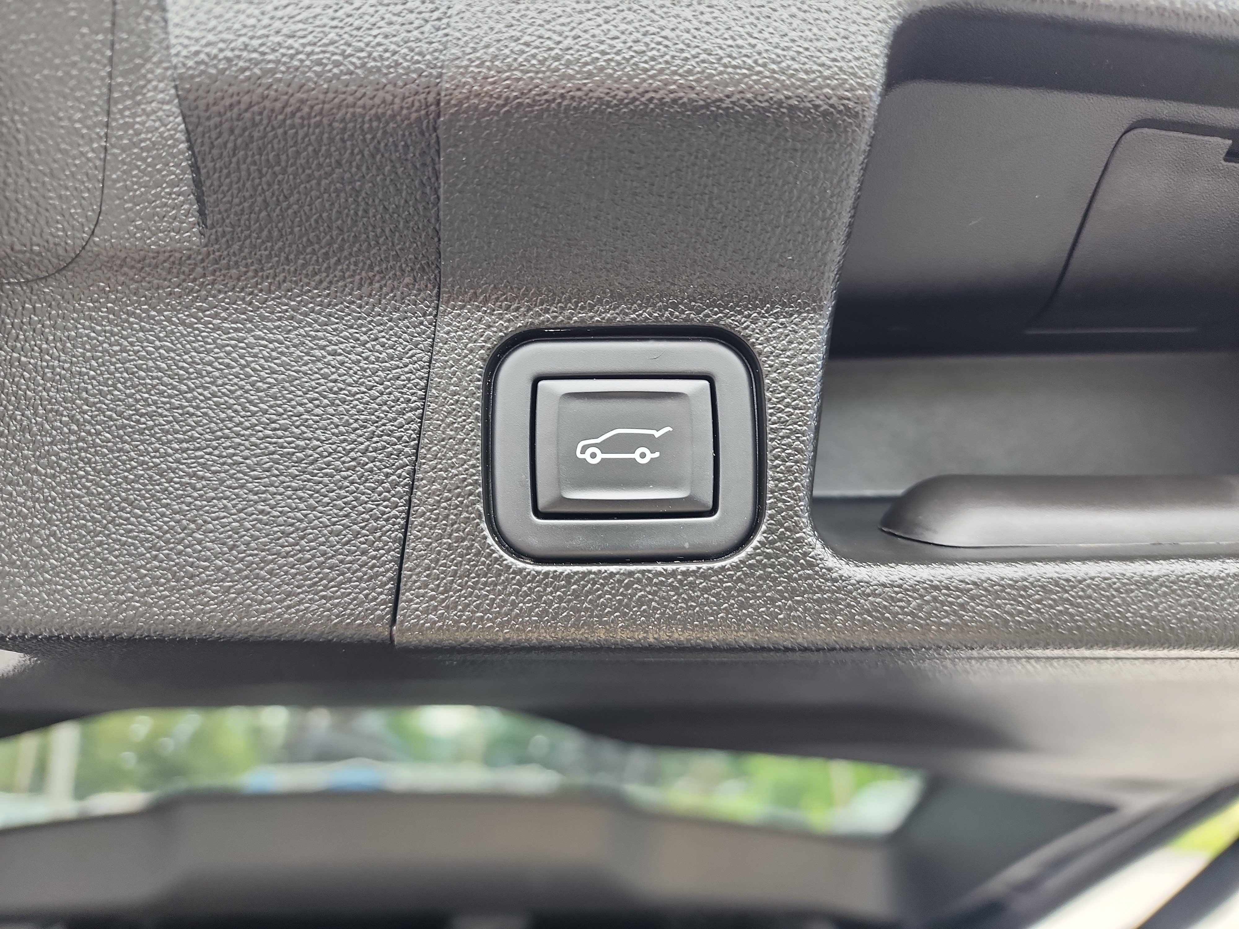 Certified 2023 GMC Acadia SLE w/ Driver Convenience Package AWD/4WD image 32