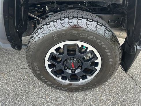 Used 2024 Toyota Tacoma TRD Off-Road AWD/4WD image 11