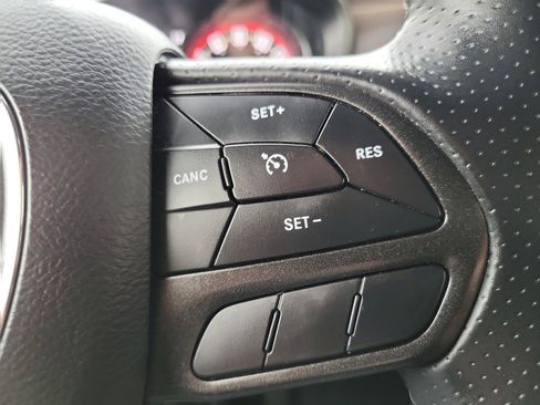 Certified 2023 Dodge Challenger SXT w/ Blacktop Package image 6