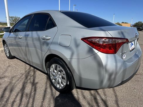Used 2019 Toyota Corolla LE image 12