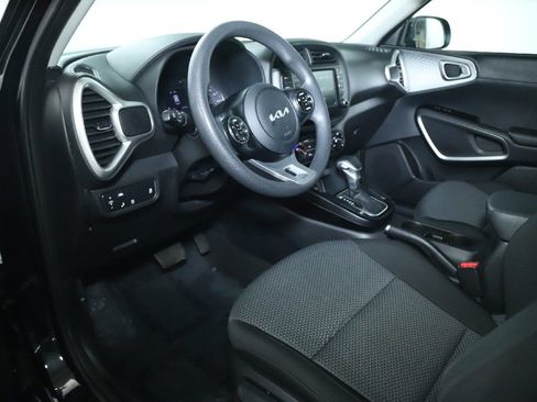 Used 2022 Kia Soul LX w/ Technology Package image 17