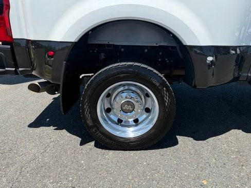 Certified 2025 Ford F450 King Ranch w/ FX4 Off-Road Package AWD/4WD image 7