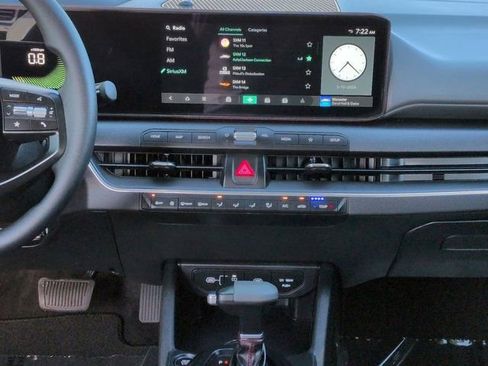 Used 2025 Kia K4 FWD image 16